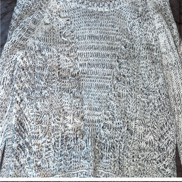 3 for 1 sweater bundle, Small - Picture 10 of 12